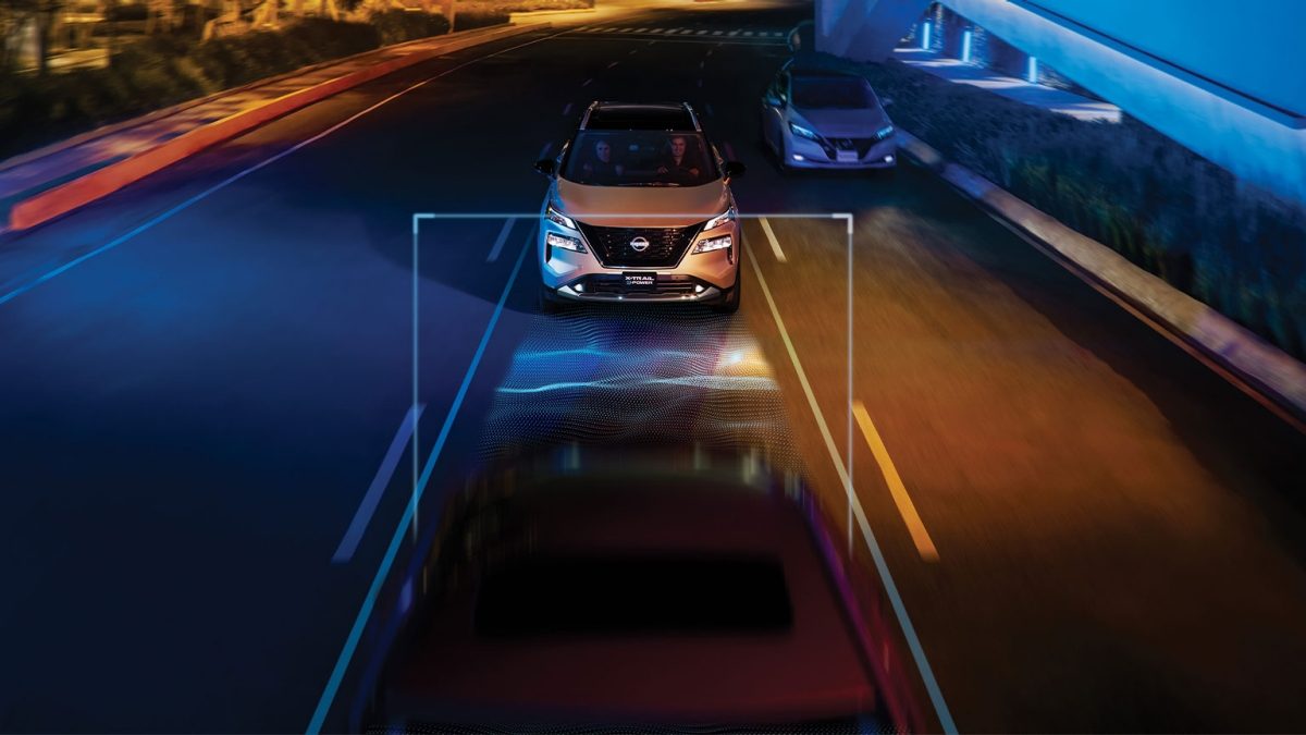 Nissan X-Trail e-POWER 2024 mostrando como funciona la tecnología ProPILOT Assist